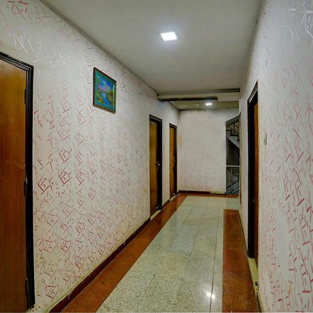Hotel Monarch Inn Лакхнау Экстерьер фото