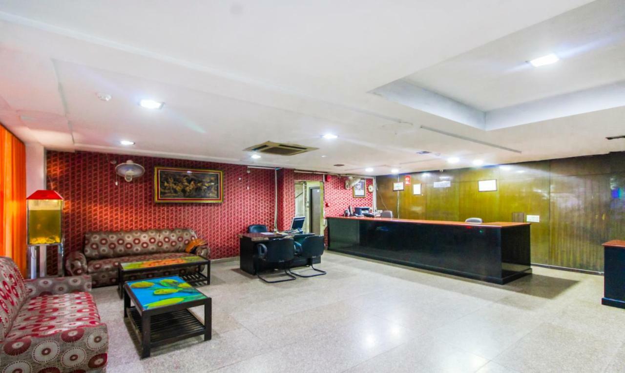 Hotel Monarch Inn Лакхнау Экстерьер фото