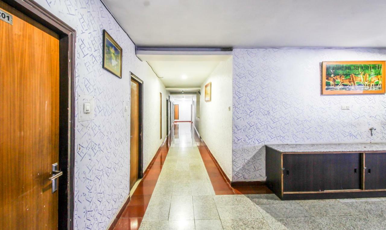 Hotel Monarch Inn Лакхнау Экстерьер фото